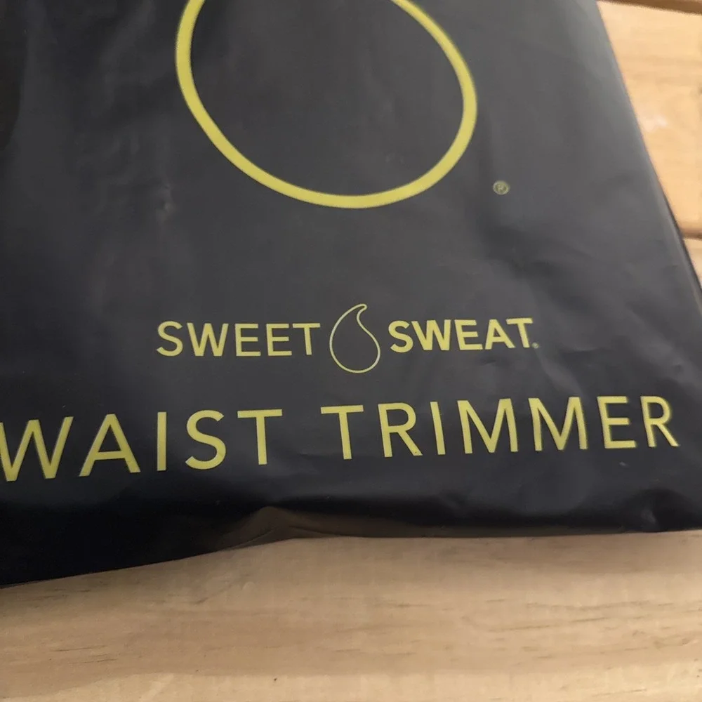 Sweet Sweat Waist Trimmer Band (Women & Men) - Trainer Belt - Black / Yellow XL